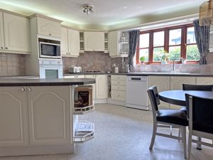 Photo 13- click for photo gallery